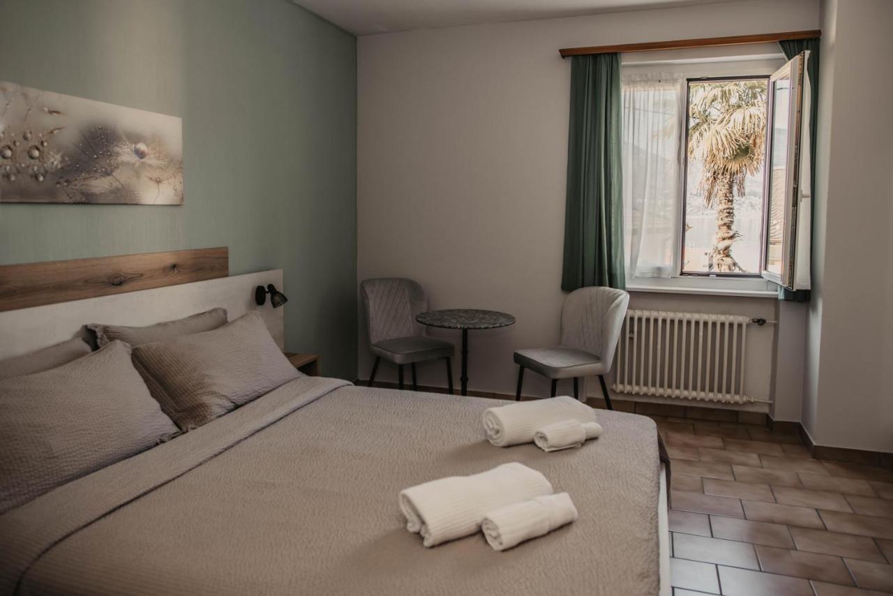 Albergo Ristorante Al Portico Gerra  Екстер'єр фото