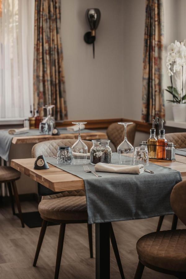 Albergo Ristorante Al Portico Gerra  Екстер'єр фото